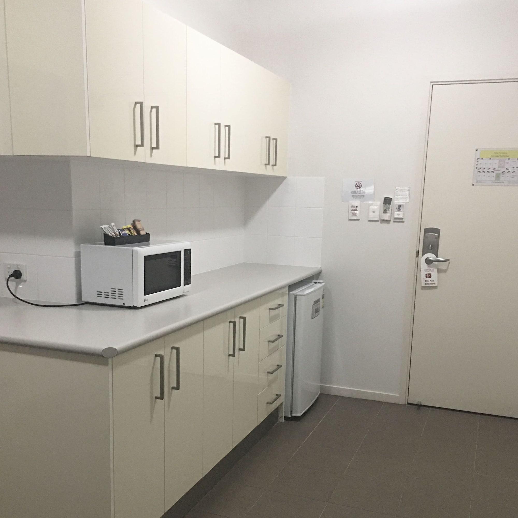Gladstone City Central Apartment Hotel Official Экстерьер фото