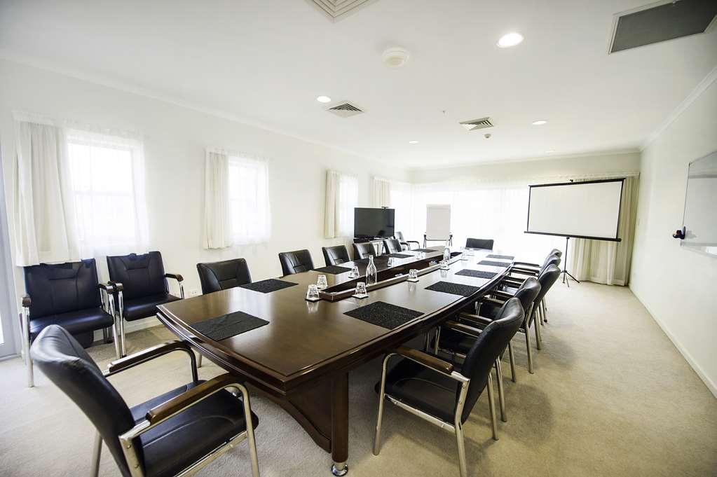 Gladstone City Central Apartment Hotel Official Удобства фото