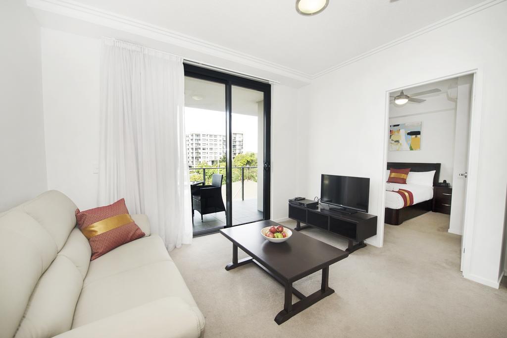 Gladstone City Central Apartment Hotel Official Экстерьер фото